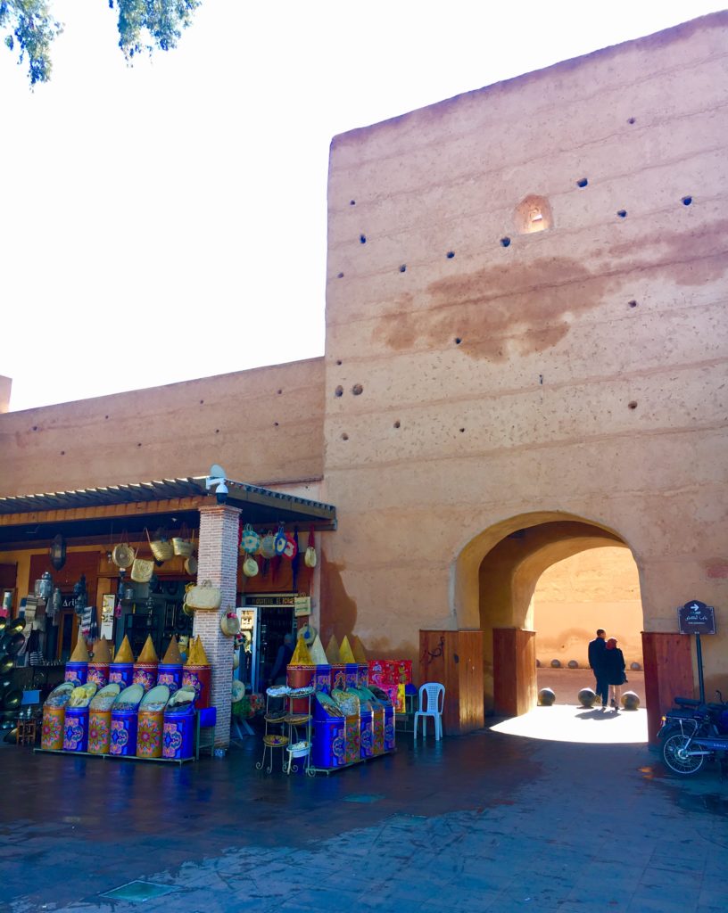 Muralhas e uma das entradas para a Medina