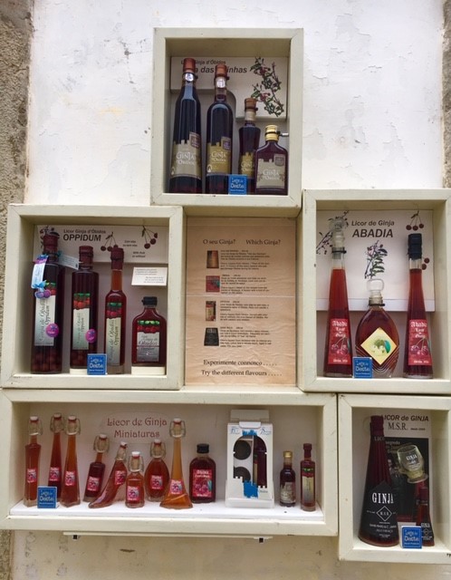 Ginjinhas de Óbidos à venda