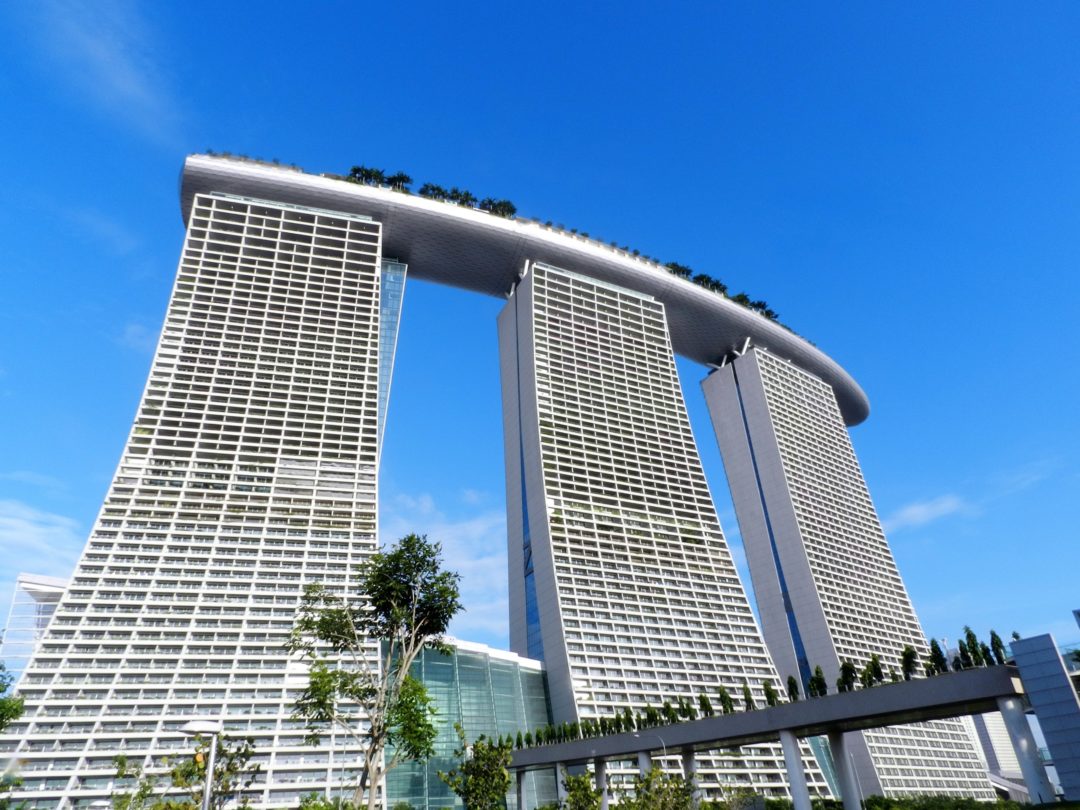 DSCN2501 Across Seven Seas