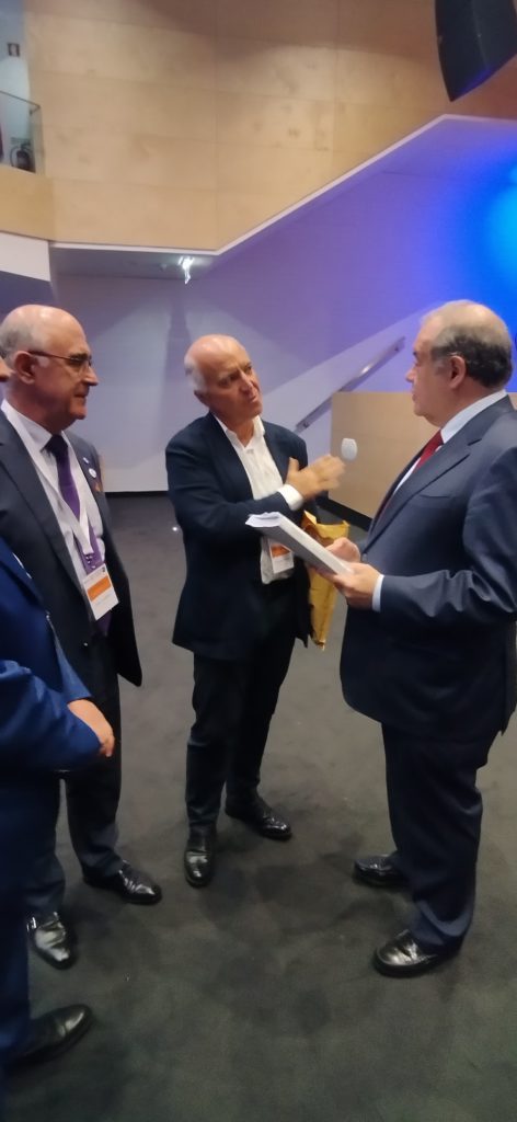 Em Portugal, autoridades na área de investimentos buscam talentos de diversas idades
