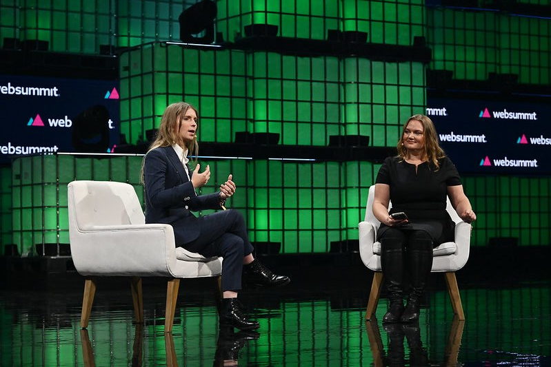 WEB SUMMIT 2023 - O IMPACTO DA INTELIGÊNCIA ARTIFICIAL NA SOCIEDADE E NOS DIREITOS HUMANOS