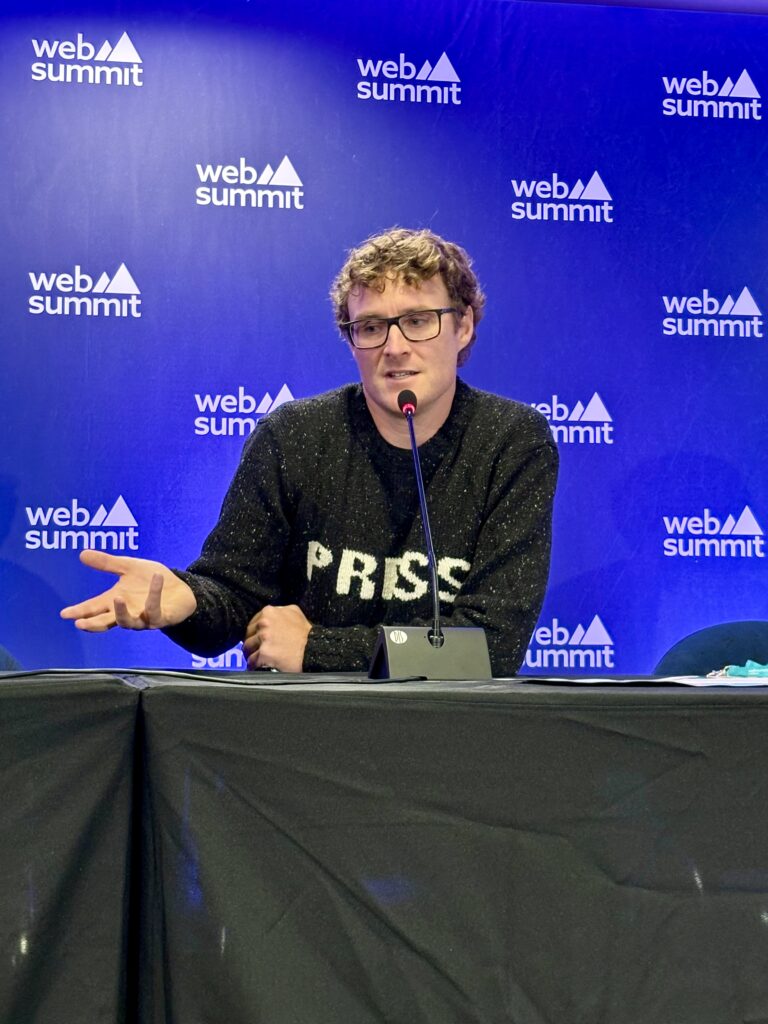 WEB SUMMIT LISBOA 2025: O PIX BRASILEIRO DESAFIA MONOPÓLIOS E A CHINA RECONFIGURA O FUTURO DA INOVAÇÃO